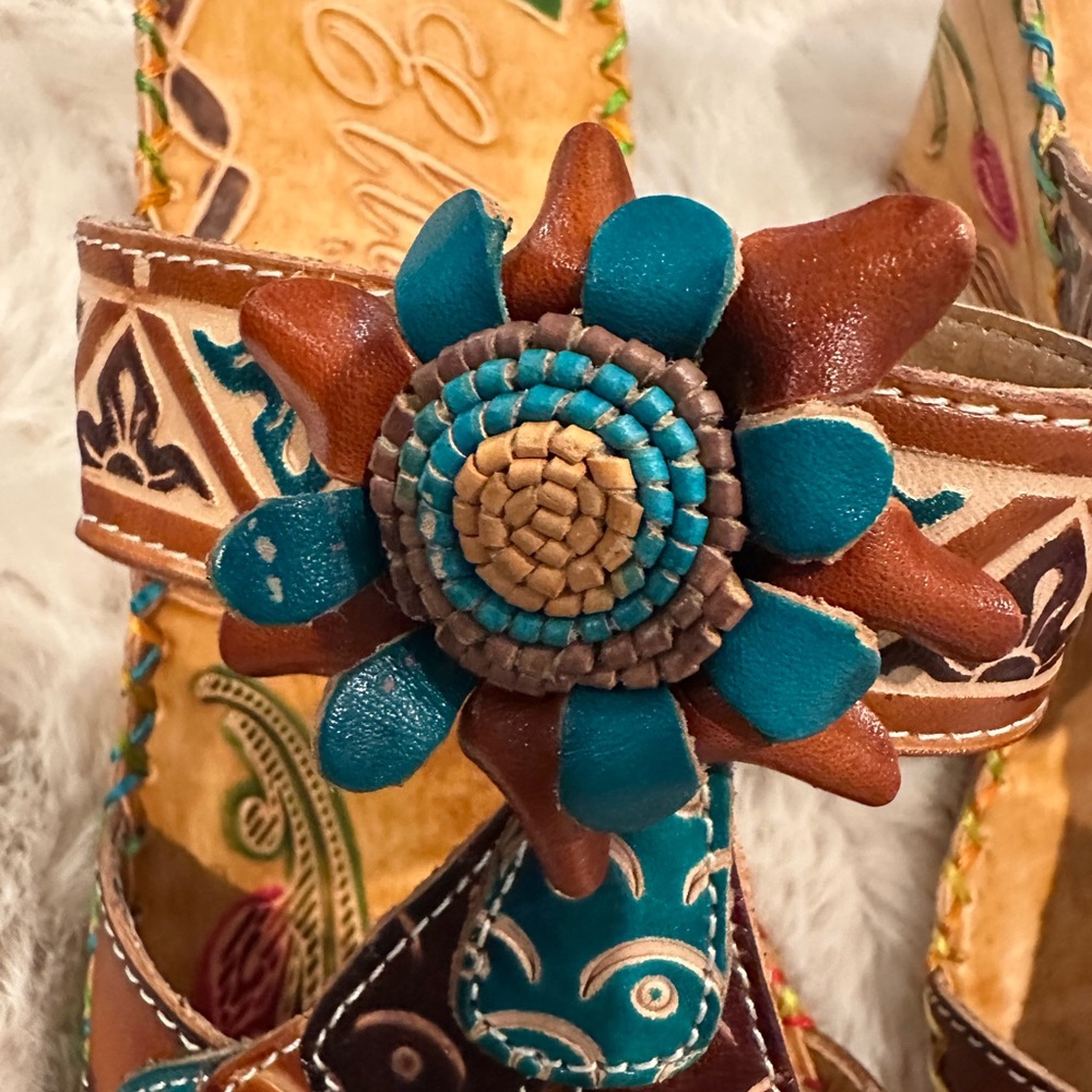 Women's Elite Corkys Sandals - Picture 2 of 10